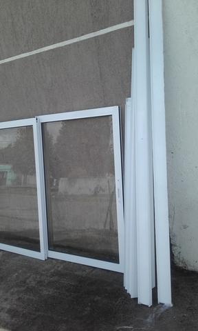 Torro janela branca 2 folhas de correr em aluminio mede