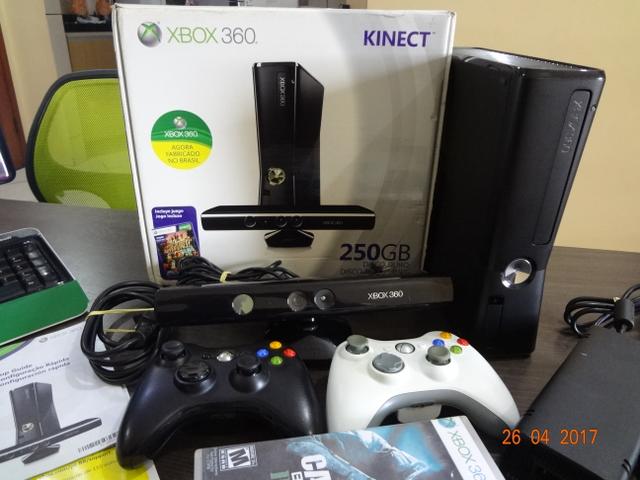 Xbox 360 Reset Glitch + 500gb + 90 Jogos + 02 Ctrls + Kinect