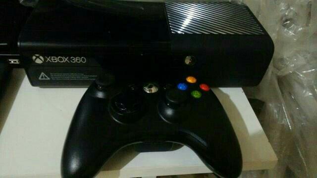Xbox 360 super slim travado em xbox desbloqueado