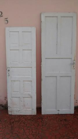 2 portas de Madeira