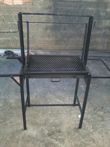 Churrasqueira reforçada