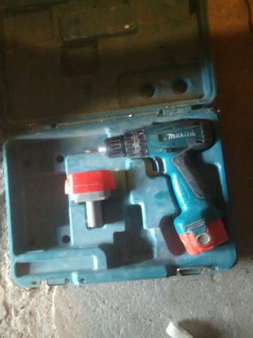 Esmerilhadeira e parafusadeira