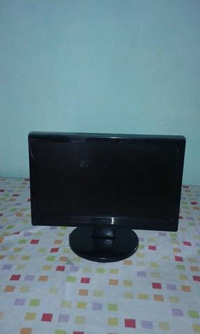 Monitor AOC Lcd 15 Polegadas Funcionando normalmente