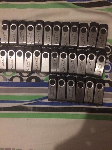 Pen drive 4 GB E 8GB em Promoção