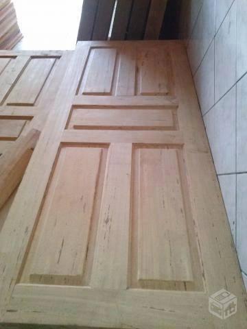 Porta 100 reais á vista no dinheiro