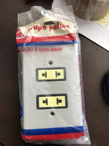 Tomadas padrao velho