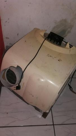 Ar condicionado portátil antigo