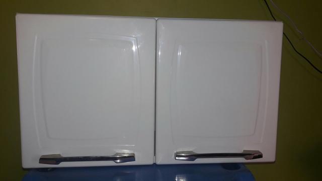 Armário pequeno Itatiaia