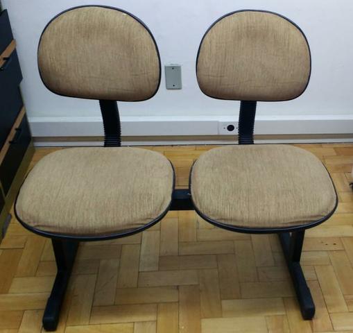 Cadeira conjugada para recepção de dois lugares. Super