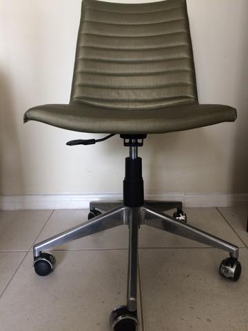 Cadeira de escritório