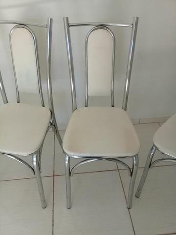 Cadeiras em inox