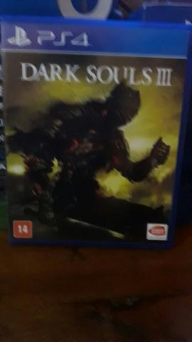 Jogo de ps4 Semi novo