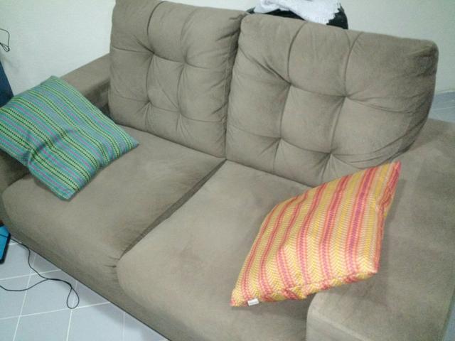 Lindo sofá dois lugares, super confortável