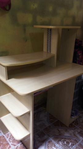 Mesa de computador 100.