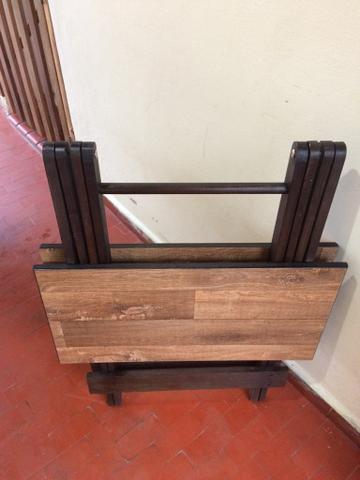 Mesas de madeira envernizada para fins comerciais, cor