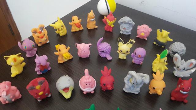 Miniaturas do Pokemon na Pokebola