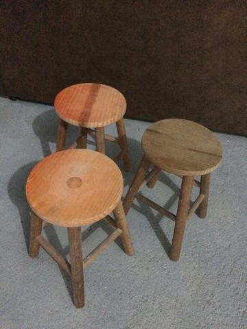Mochos/Banquinhos de Madeira