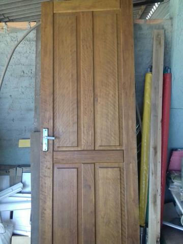Porta de madeira
