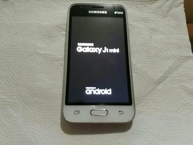 Samsung galaxy j1 8gb mine super conservado