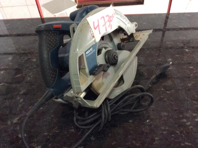 Serra circular Bosch usada com garantia