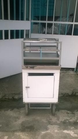 Vd Carrinho multiuso. aceito cartão. 