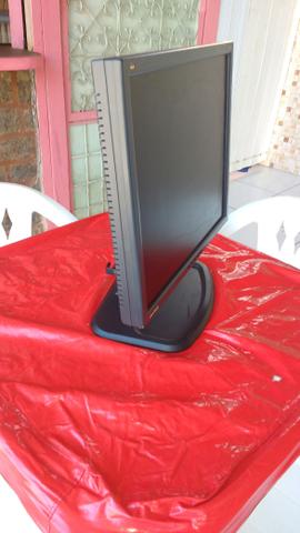 Vendo esse monitor de 20 polegadas
