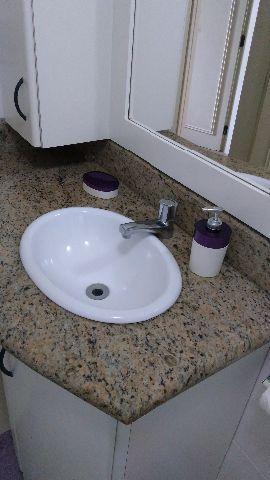 Balcão- pia- pedra granito banheiro
