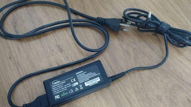 Carregador de Notebook - Leaves