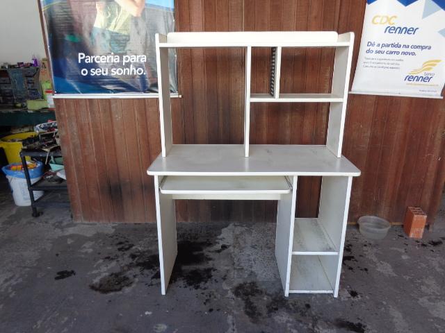 Estante para computador