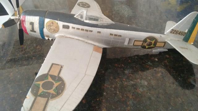 Maquete Revell do P-47 da FAB