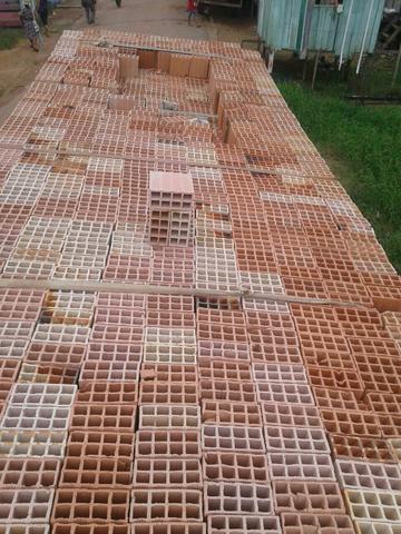 Mega promoção Areia Tijolos e Seixo Barro Pedra Brita