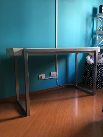 Mesa de apoio para quarto