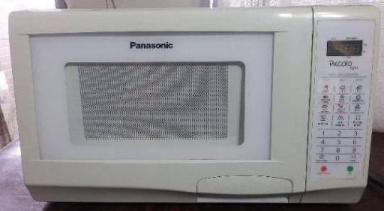 Micro-ondas Panasonic Piccolo Light Barato