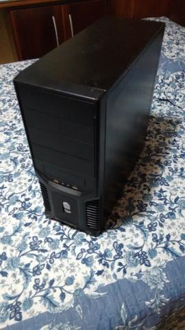 Pentium 4 + Placa Mãe MSI + Gabinete Grande