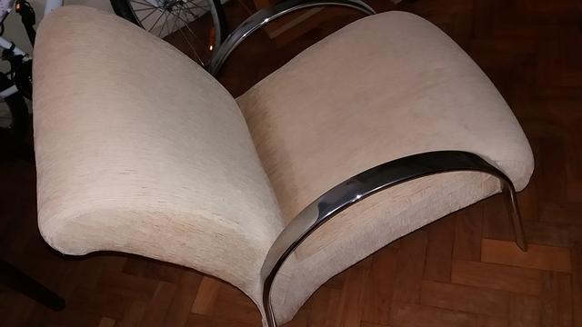 Poltronas para sala, muito conservadas. Um par
