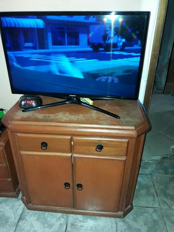 Rack para TV de madeira maciça