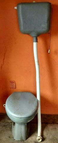 Vaso Sanitário com Descarga