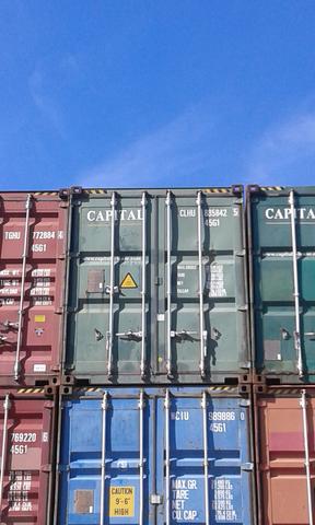 ES Container Conteiners 20' e 40' Marítimo