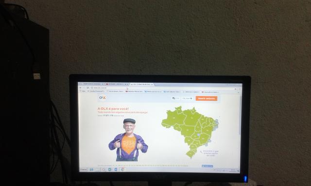 Monitor De computador funcionando normalmente/ Tem