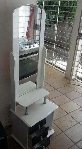 Penteadeira semi nova