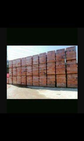 Tijolo de segunda; furos,redondo, todo no palete