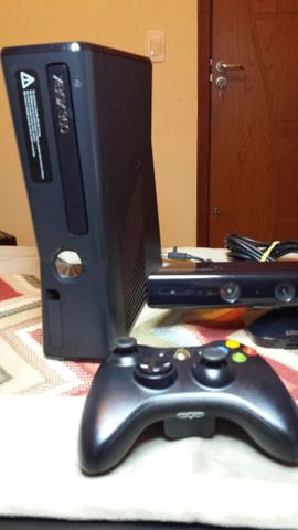 Xbox369 Slim + Kinect com Desbloqueio LT3.0 e acesso a LIVE