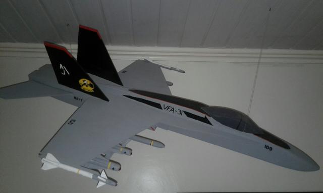Aeromodelismo caça F18