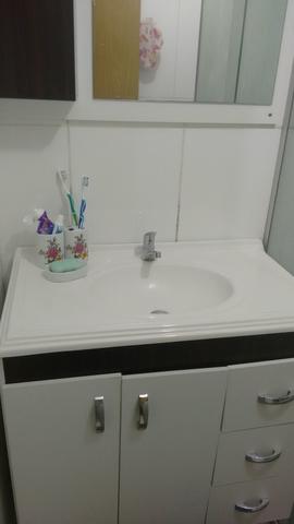 Balcão e Espelho para banheiro