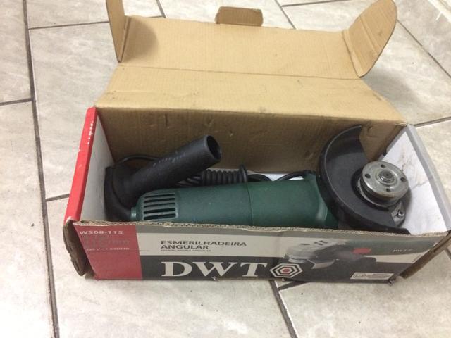 Esmerilhadeira DWT
