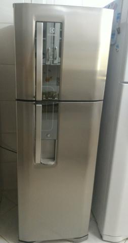 Geladeira inox Electrolux