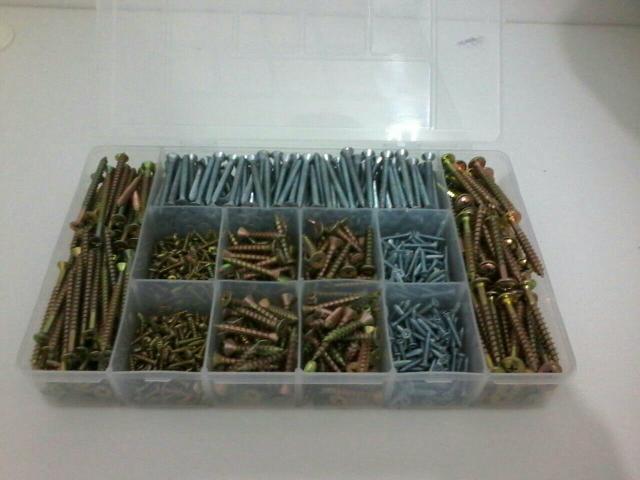Maleta  parafusos + 500 de brinde