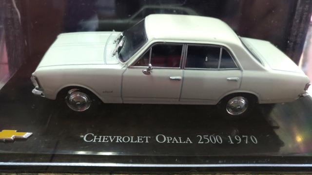 Miniatura Chevrolet Opala  ano 