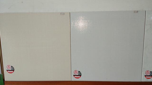 Pisos e revestimentos Almeida