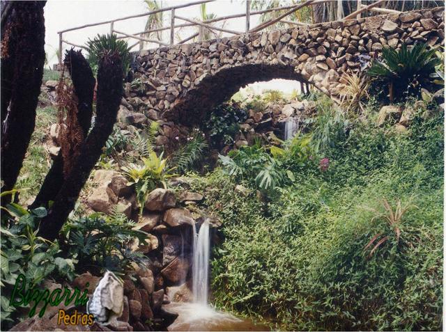 Projetos para pontes de pedras no jardim, Bizzarri Pedras!